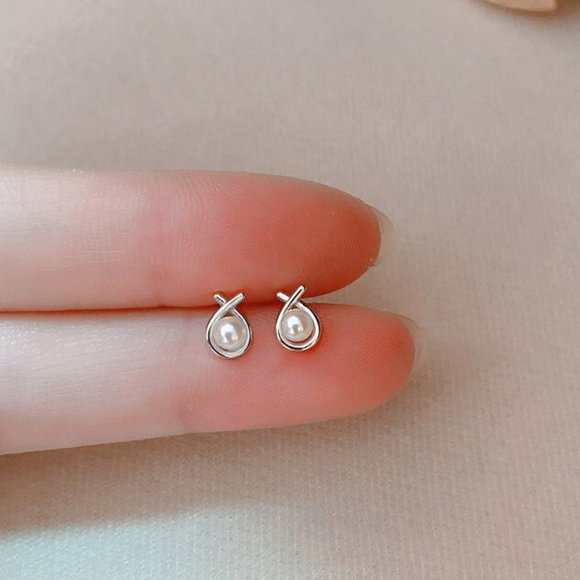 Jewelry - NEW Silver Gold Cross Stud Earrings Fashion Temperament Pearl Earrings